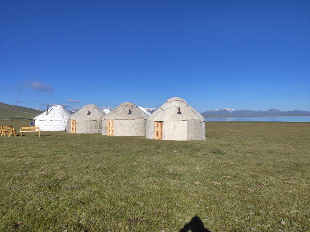 Yurt Camp Ali-Nur At Lake Song-Kol Юрточный Лагерь Али-Нур Озеро Сон-Куль Сон-Куль Кыргызстан Нарын Kyrgyzstan Naryn Exterior foto
