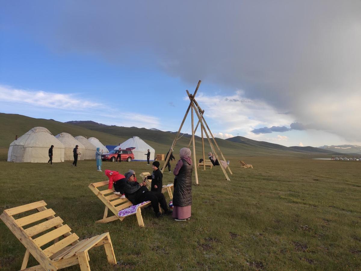Yurt Camp Ali-Nur At Lake Song-Kol Юрточный Лагерь Али-Нур Озеро Сон-Куль Сон-Куль Кыргызстан Нарын Kyrgyzstan Naryn Exterior foto