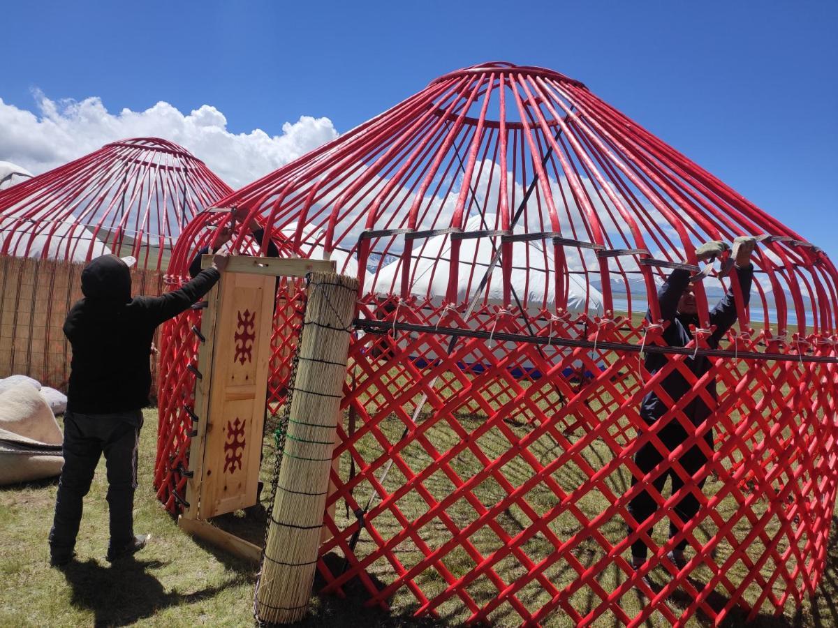 Yurt Camp Ali-Nur At Lake Song-Kol Юрточный Лагерь Али-Нур Озеро Сон-Куль Сон-Куль Кыргызстан Нарын Kyrgyzstan Naryn Exterior foto